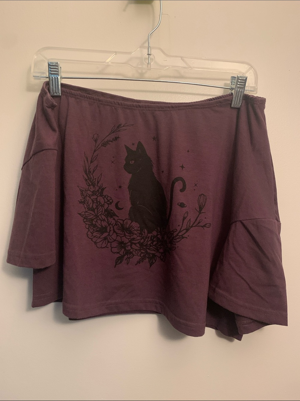 ROMWE Plum Cropped Tee with Black Cat 🐈⬛ Graphic